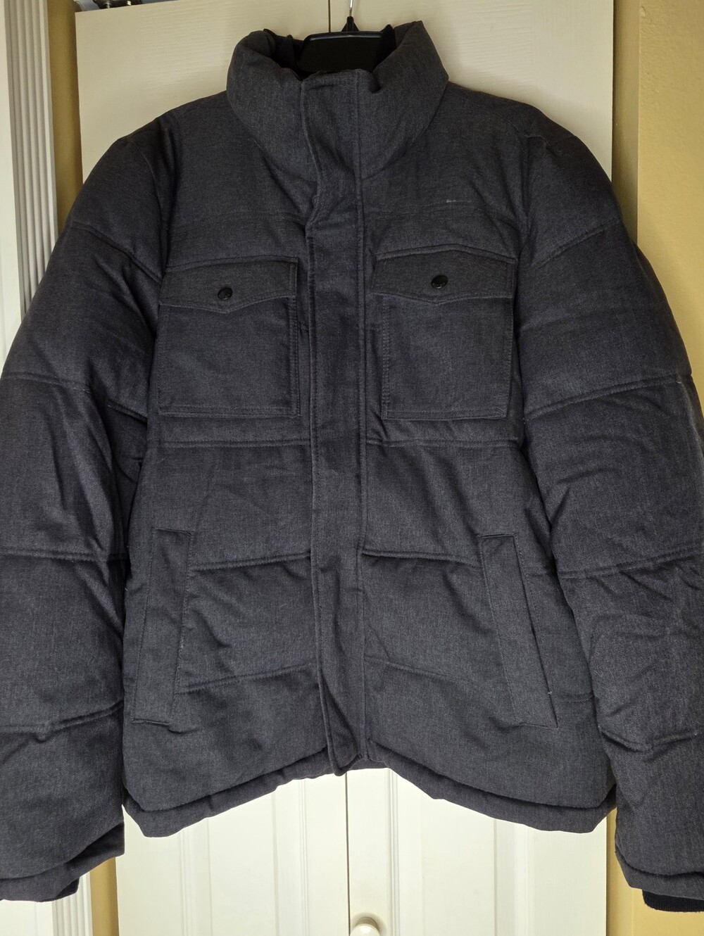 Tommy Hilfiger Men's Insulated Grey Winter Jacket Zip/Button Stand Collar L